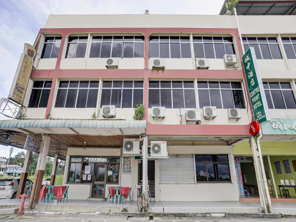 Oyo 90376 Centre Point Hotel Limbang Esterno foto